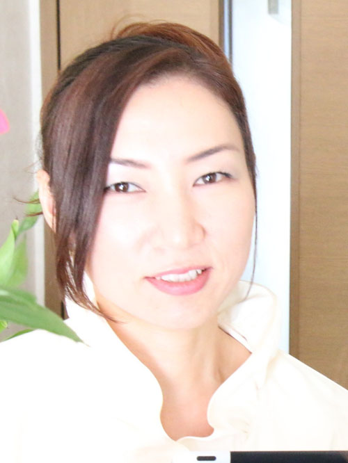 目の美容院　フローラ浜松サロンスタッフ画像