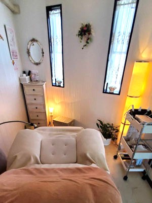 目の美容院　フローラ浜松サロン店舗画像