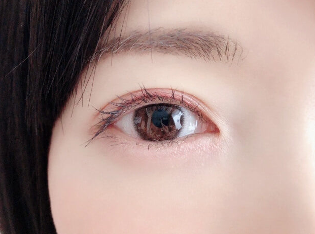 美しい瞳の輝きを取り戻す！白目の濁りの原因やケア方法について_コンテンツ画像